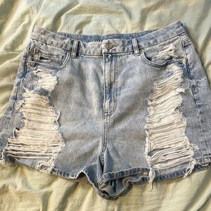 AE Mom Shorts